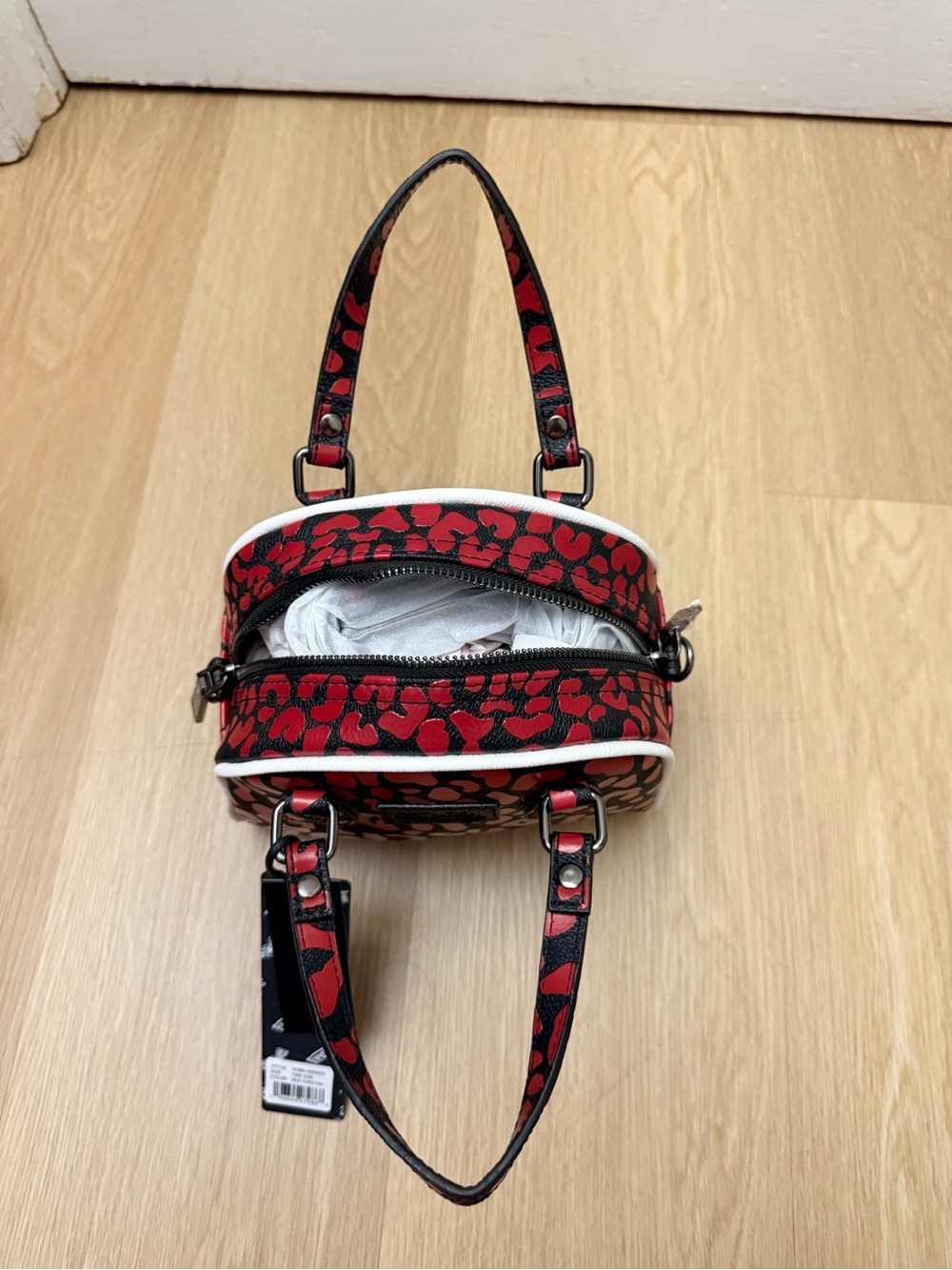 Von Dutch Red and Black Leopard Print Crossbody Satchel with strap - Picture 6 of 8